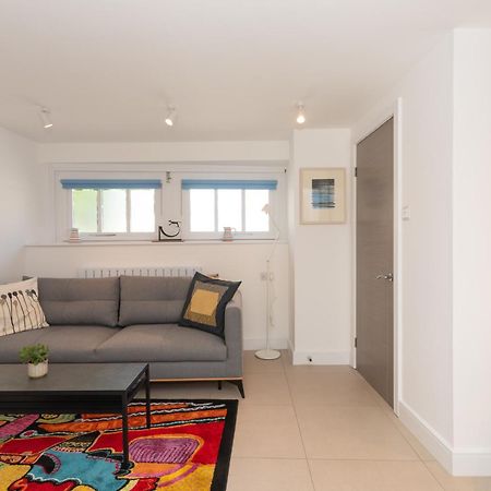 The Blue Door Apartment Bath Ruang foto