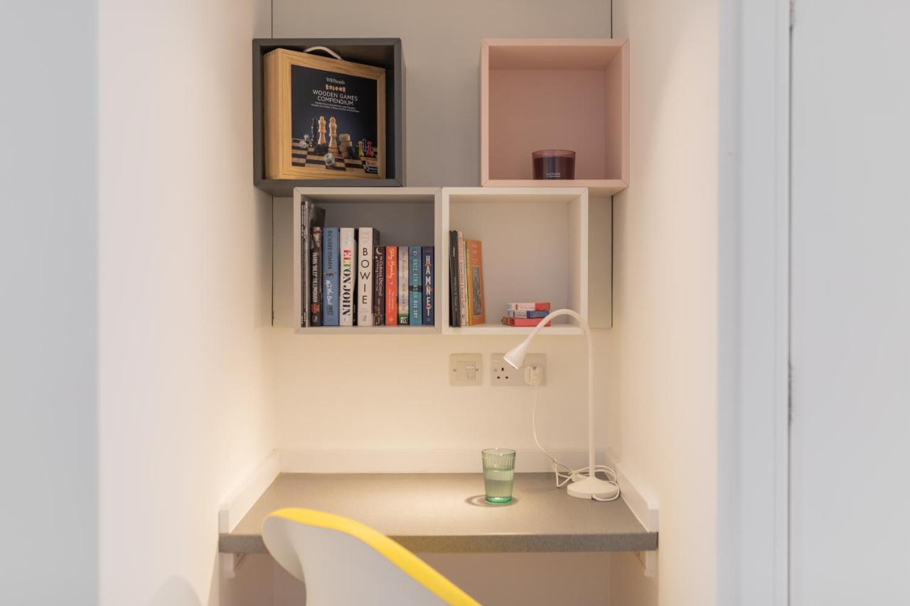 The Blue Door Apartment Bath Bagian luar foto