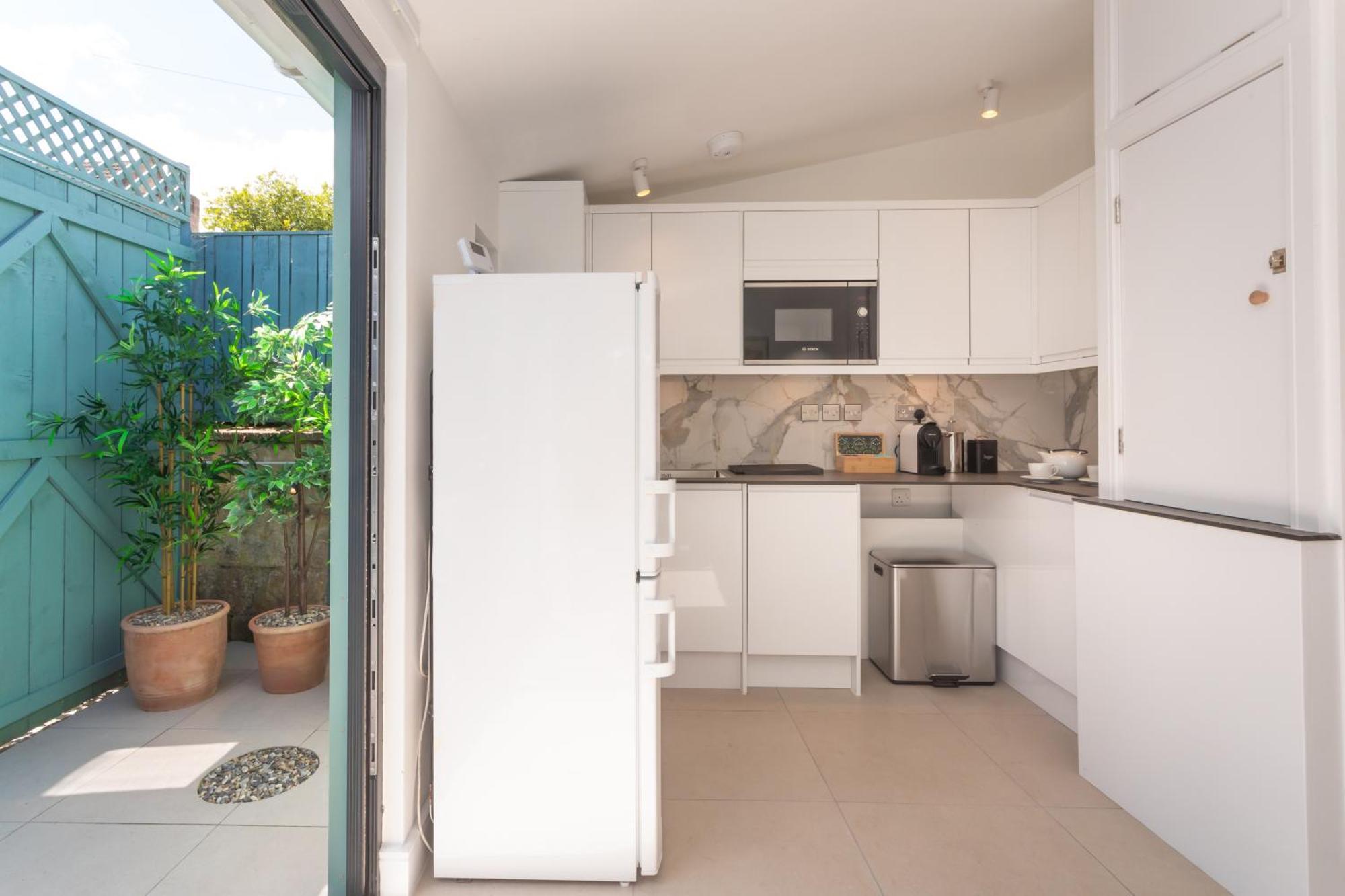 The Blue Door Apartment Bath Ruang foto